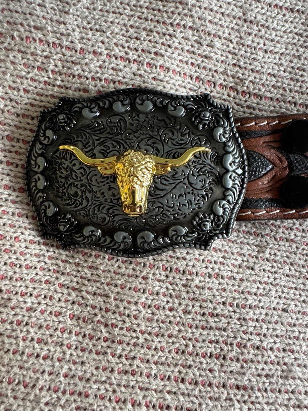 Western Longhorn Belt Buckle in Black and Gold